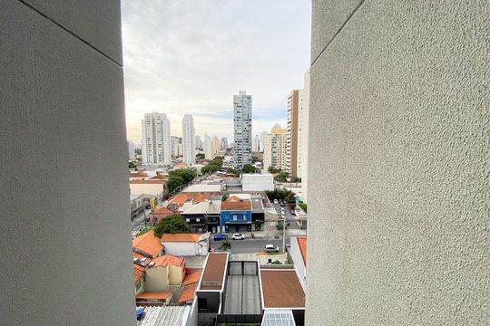 Apartamento na Vila Romana com 3 suítes, varanda e churrasqueira. Piscina no condomínio. Excelente compra! — Vista da Área de Serviço
