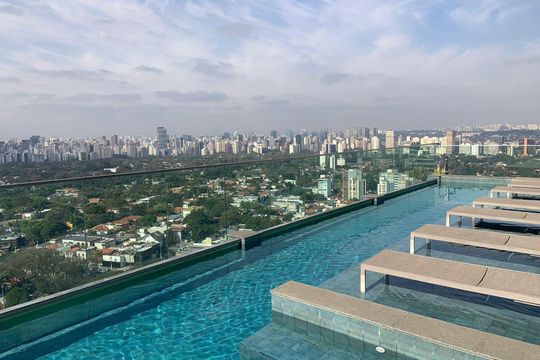 Comprar apartamento com 2 quartos, churrasqueira e permite animais de estimação. Ideal para você e sua família! — Área Comum