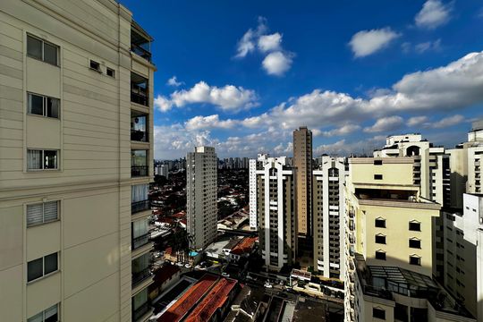 Apartamento para comprar na Cidade Monções com 3 quartos e varanda. — Vista Suíte 2
