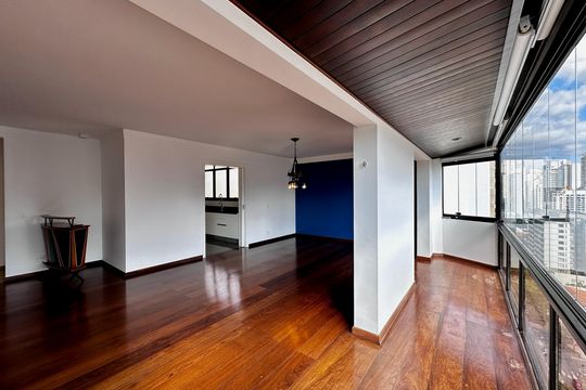 Apartamento para comprar na Cidade Monções com 3 quartos e varanda. — Sacada da Sala