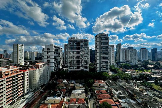 Apartamento para comprar na Cidade Monções com 3 quartos e varanda. — Vista da Sala