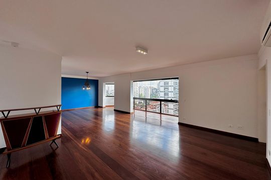 Apartamento para comprar na Cidade Monções com 3 quartos e varanda. — Sala