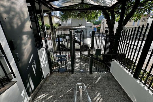 Apartamento para comprar na Cidade Monções com 3 quartos e varanda. — Fachada