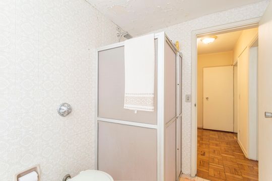 Apartamento à venda, com 128 m², 3 quartos e 2 vagas — Banheiro 1