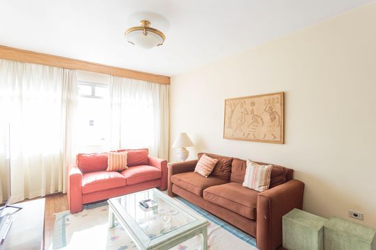 Apartamento à venda, com 128 m², 3 quartos e 2 vagas — Sala