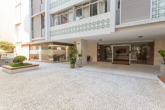 Apartamento à venda, com 128 m², 3 quartos e 2 vagas — Área comum