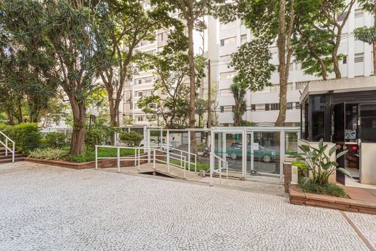 Apartamento à venda, com 128 m², 3 quartos e 2 vagas — Área comum