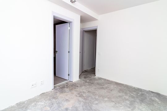 Apartamento com 4 quartos, varanda e academia no condomínio. Ideal para comprar e ter animais. — Suíte 2