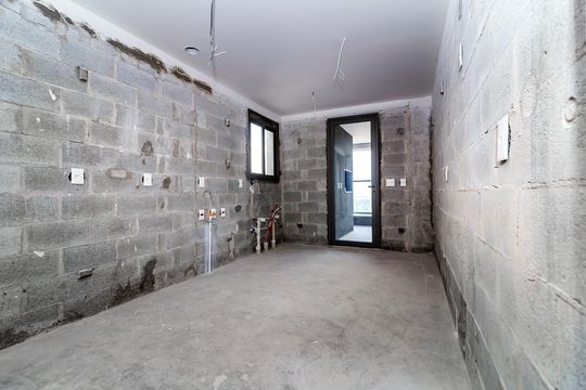 Apartamento com 4 quartos, varanda e academia no condomínio. Ideal para comprar e ter animais. — Cozinha