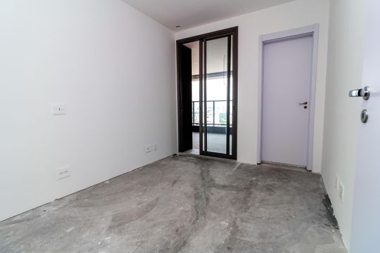 Apartamento com 4 quartos, varanda e academia no condomínio. Ideal para comprar e ter animais. — Suíte 4