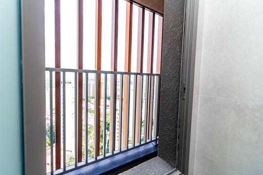 Apartamento com 4 quartos, varanda e academia no condomínio. Ideal para comprar e ter animais. — Banheiro da Suíte 4