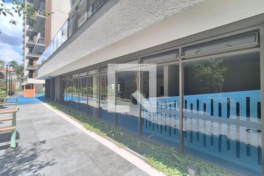 Apartamento com 4 quartos, varanda e academia no condomínio. Ideal para comprar e ter animais. — Área comum