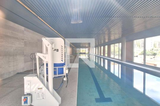 Apartamento com 4 quartos, varanda e academia no condomínio. Ideal para comprar e ter animais. — Área comum