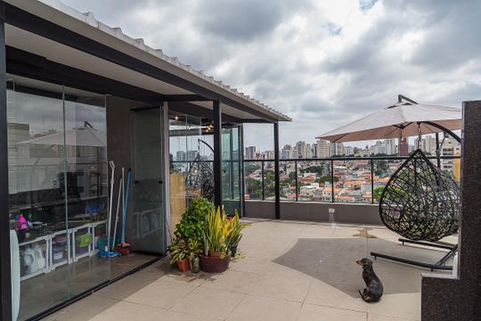 Apartamento com 3 quartos, 2 suítes e varanda gourmet. Ideal para compra e perfeito para animais de estimação. — Cobertura