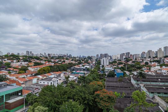 Apartamento com 3 quartos, 2 suítes e varanda gourmet. Ideal para compra e perfeito para animais de estimação. — Vista da Sala