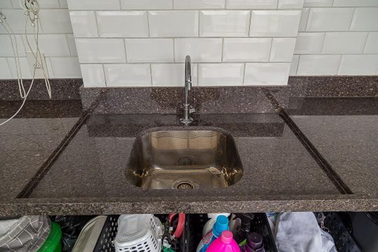 Apartamento com 3 quartos, 2 suítes e varanda gourmet. Ideal para compra e perfeito para animais de estimação. — Área de Serviço - Tanque