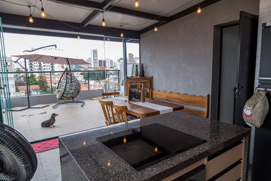 Apartamento com 3 quartos, 2 suítes e varanda gourmet. Ideal para compra e perfeito para animais de estimação. — Cobertura - Espaço Gourmet