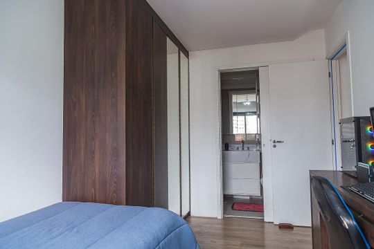 Apartamento com 3 quartos, 2 suítes e varanda gourmet. Ideal para compra e perfeito para animais de estimação. — Suíte 2