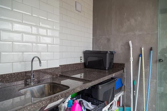 Apartamento com 3 quartos, 2 suítes e varanda gourmet. Ideal para compra e perfeito para animais de estimação. — Área de Serviço