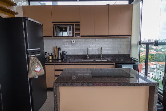 Apartamento com 3 quartos, 2 suítes e varanda gourmet. Ideal para compra e perfeito para animais de estimação. — Cobertura - Espaço Gourmet