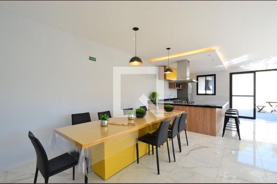 Apartamento com 3 quartos, 2 suítes e varanda gourmet. Ideal para compra e perfeito para animais de estimação. — Área comum - Salão de Festas