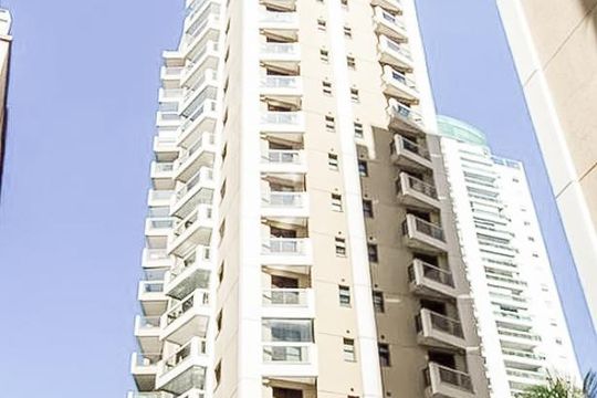 Apartamento mobiliado na Vila Olímpia com 2 quartos e piscina no condomínio para comprar. — Fachada