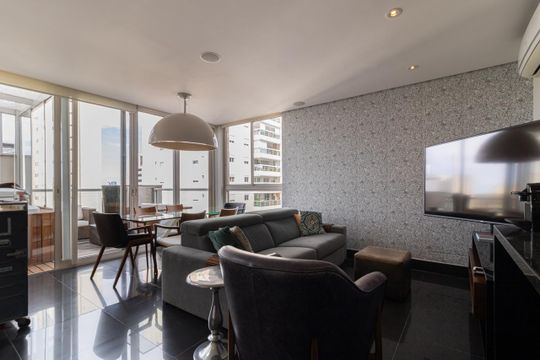 Apartamento mobiliado na Vila Olímpia com 2 quartos e piscina no condomínio para comprar. — foto 1