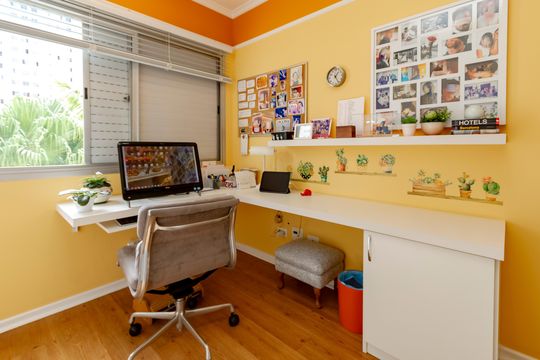 Compra apartamento em Campo Belo com varanda, 3 quartos, ótima localização. — Quarto 2