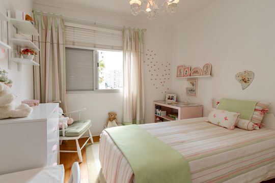 Compra apartamento em Campo Belo com varanda, 3 quartos, ótima localização. — Quarto 1