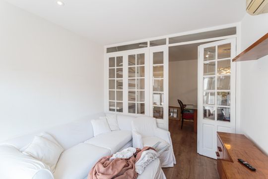 Apartamento à venda, com 188 m², 3 quartos e 2 vagas — Sala