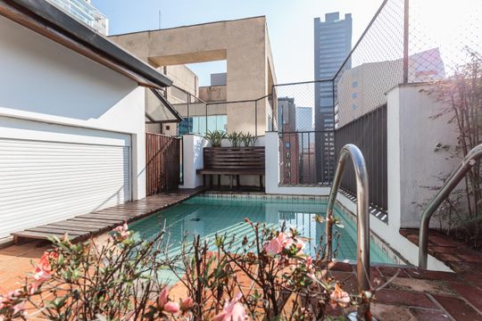 Apartamento à venda, com 188 m², 3 quartos e 2 vagas — Cobertura - Piscina