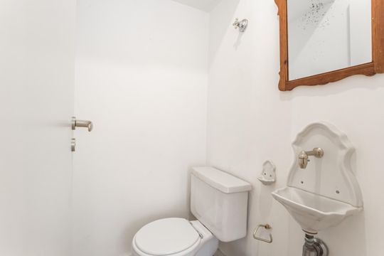 Apartamento à venda, com 188 m², 3 quartos e 2 vagas — Lavabo