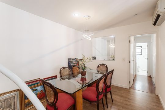 Apartamento à venda, com 188 m², 3 quartos e 2 vagas — Sala