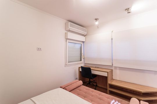 Apartamento à venda, com 188 m², 3 quartos e 2 vagas — Suíte 2