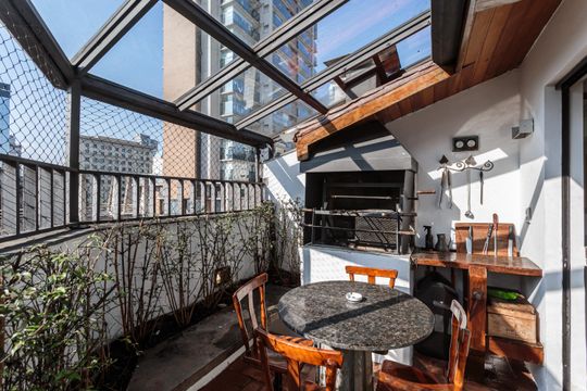 Apartamento à venda, com 188 m², 3 quartos e 2 vagas — Cobertura - Churrasqueira