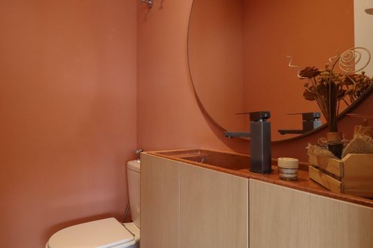 Comprar apartamento mobiliado em Pinheiros com 2 quartos, academia, churrasqueira e closet. Aceitam animais de estimação. — Lavabo