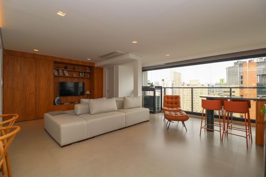 Comprar apartamento mobiliado em Pinheiros com 2 quartos, academia, churrasqueira e closet. Aceitam animais de estimação. — foto 1