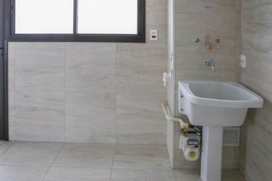 Apartamento à venda, com 312 m², 3 quartos e 4 vagas — Área de Serviço