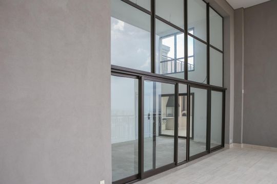Apartamento à venda, com 312 m², 3 quartos e 4 vagas — Varanda da Sala