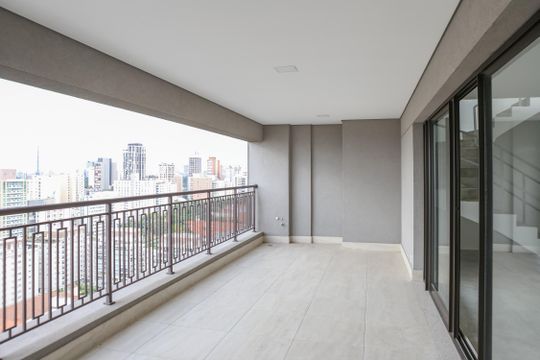 Apartamento à venda, com 312 m², 3 quartos e 4 vagas — Varanda da Sala
