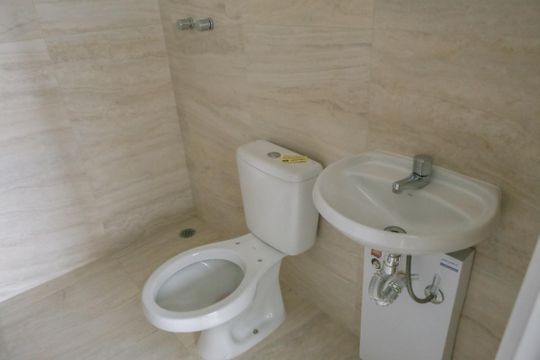 Apartamento à venda, com 312 m², 3 quartos e 4 vagas — Banheiro