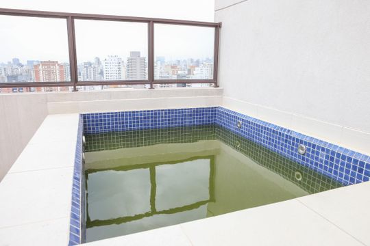 Apartamento à venda, com 312 m², 3 quartos e 4 vagas — Área comum - Piscina