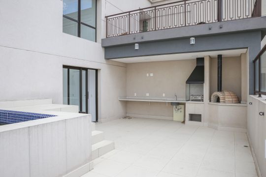 Apartamento à venda, com 312 m², 3 quartos e 4 vagas — Área Comum - Churrasqueira