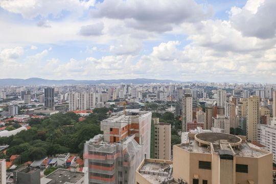 Apartamento à venda, com 312 m², 3 quartos e 4 vagas — Vista da Suíte 2