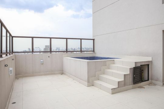 Apartamento à venda, com 312 m², 3 quartos e 4 vagas — Área comum - Piscina