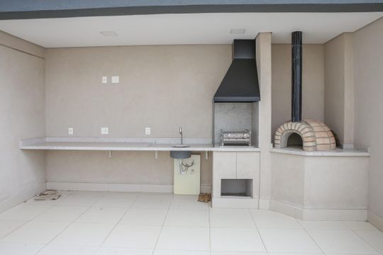 Apartamento à venda, com 312 m², 3 quartos e 4 vagas — Área Comum - Churrasqueira