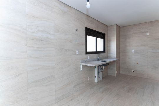 Apartamento à venda, com 312 m², 3 quartos e 4 vagas — Cozinha Superior