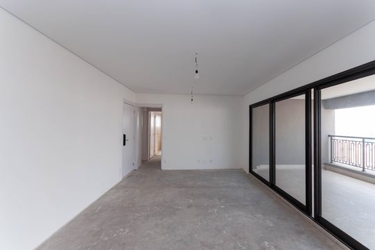 Apartamento à venda, com 312 m², 3 quartos e 4 vagas — Sala
