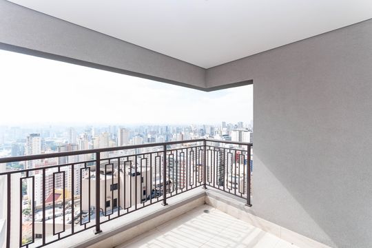 Apartamento à venda, com 312 m², 3 quartos e 4 vagas — Varanda do Quarto 1 Suíte