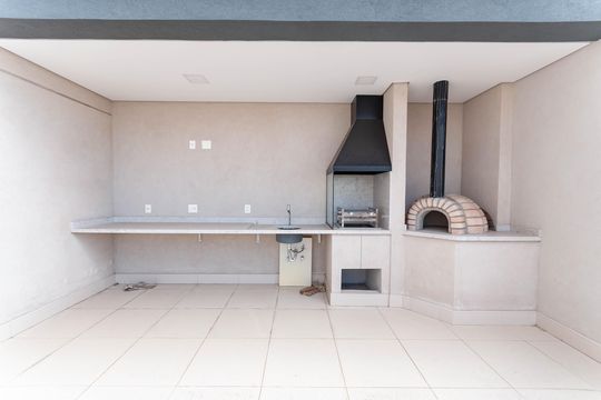Apartamento à venda, com 312 m², 3 quartos e 4 vagas — Churrasqueira